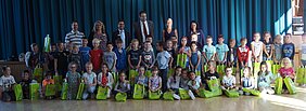 Übergabe ABC Tüten in der Hermann-Josef-Schule Übergabe ABC Tüten in der Hermann-Josef-Schule