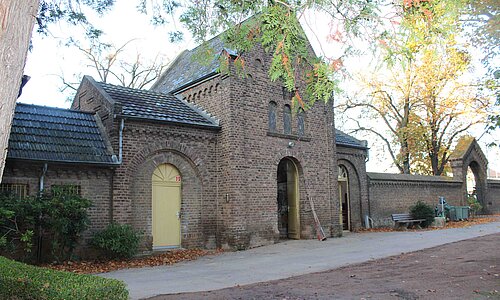 ehemalige Leichenhalle Friedhof Frauenberger Straße