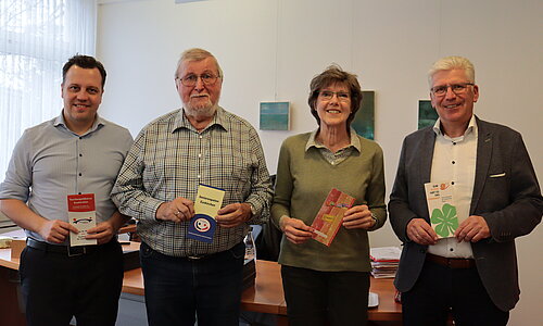 Der feder Vorstand zusammen mit Bürgermeister Sacha Reichelt und dem ersten Beigeordneten Alfred Jaax.