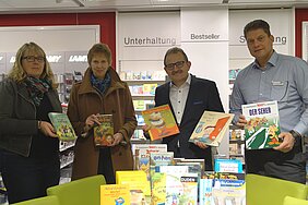 Übergabe Antolin-Bücher Übergabe Antolin-Bücher