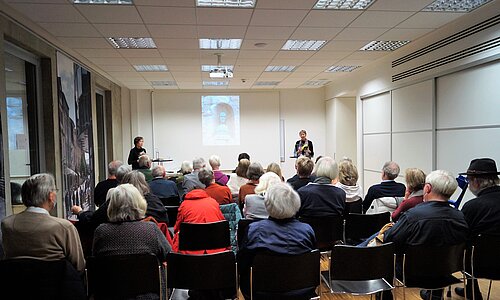 Der Hölderlin-Abend in der Stadtbibliothek war gut besucht.