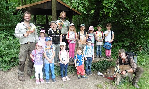 Besuch im Wald Kita Nahestraße und Kiefernweg
