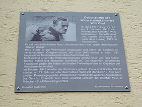 Gedenktafel am Geburtshaus von Willi Graf