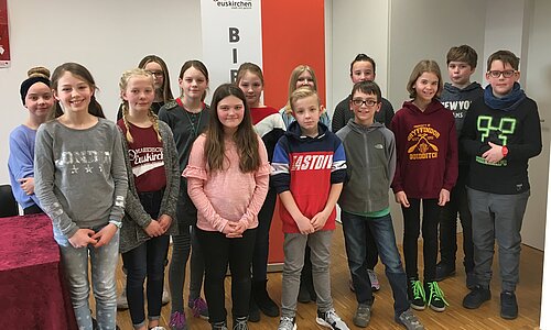 Die Teilnehmer des Lesewettbewerbes in der Stadtbibliothek Euskirchen