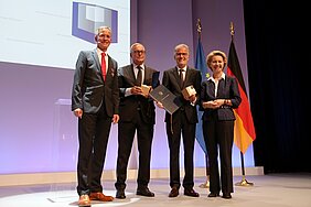 Preisverleihung Bundeswehr und Gesellschaft in Berlin Preisverleihung Bundeswehr und Gesellschaft in Berlin