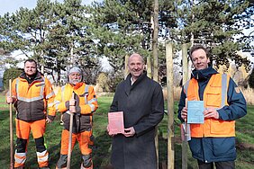 (v.l.n.r) Robin Mager und Aleksandar Konstantinovic (Stadt Euskirchen), Achim Diewald (Westenergie) und Simon Gammersbach (Stadt Euskirchen)