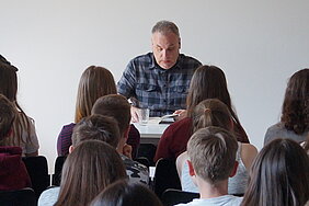 Lesung mit Peter Schwindt in der Stadtbibliothek Lesung mit Peter Schwindt in der Stadtbibliothek
